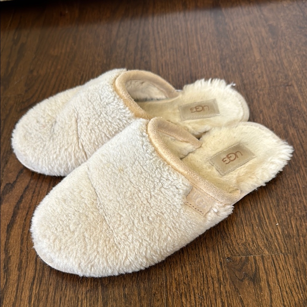 UGG Fluffette Soft Cream Slippers